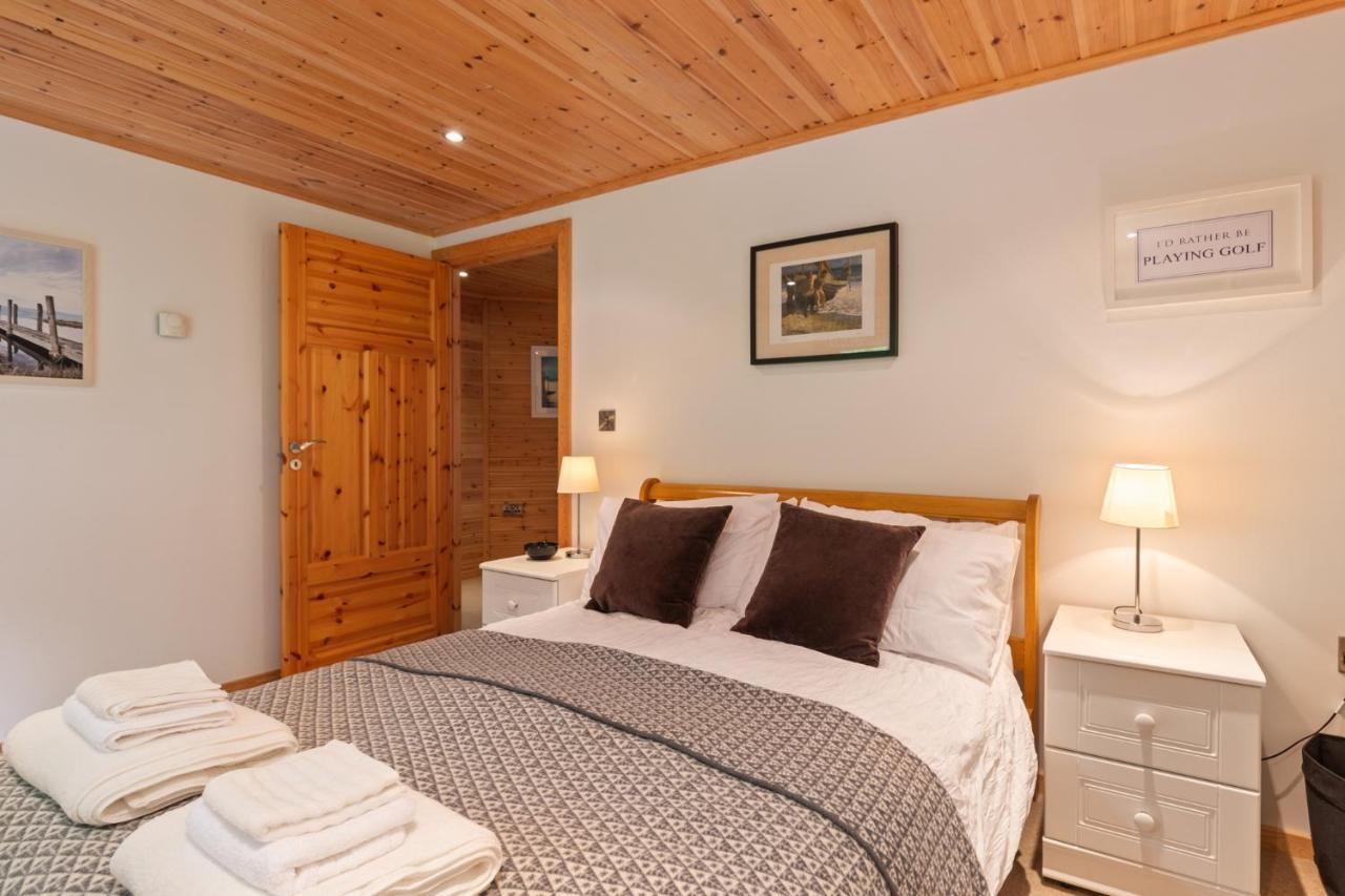 Lodge 5 Longbury - Luxury Lodge, Golf Course Views, Restaurant And Spa Facilites Penally Exterior foto